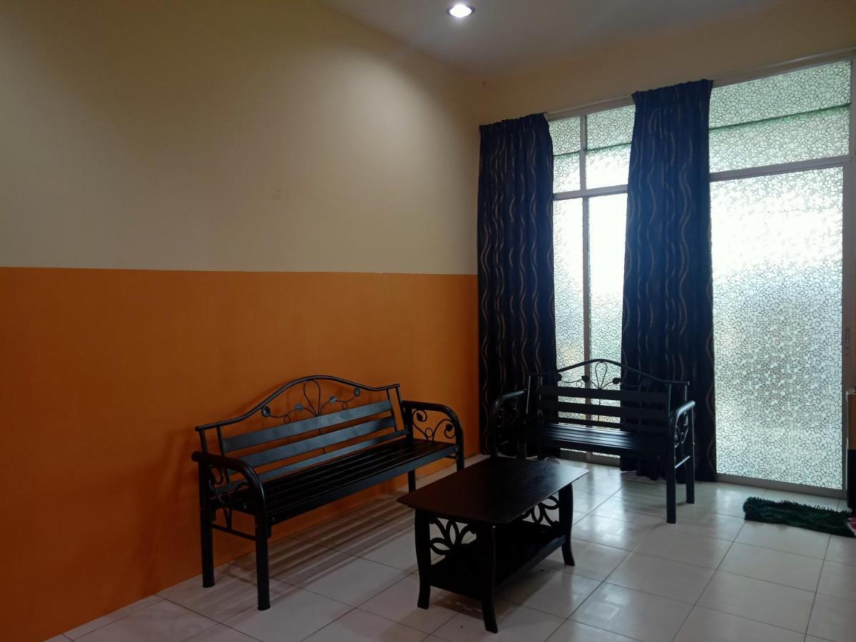 Homestay Bukit Kayu Hitam With 3 Bedrooms Not Sharing Free Wifi Exterior photo