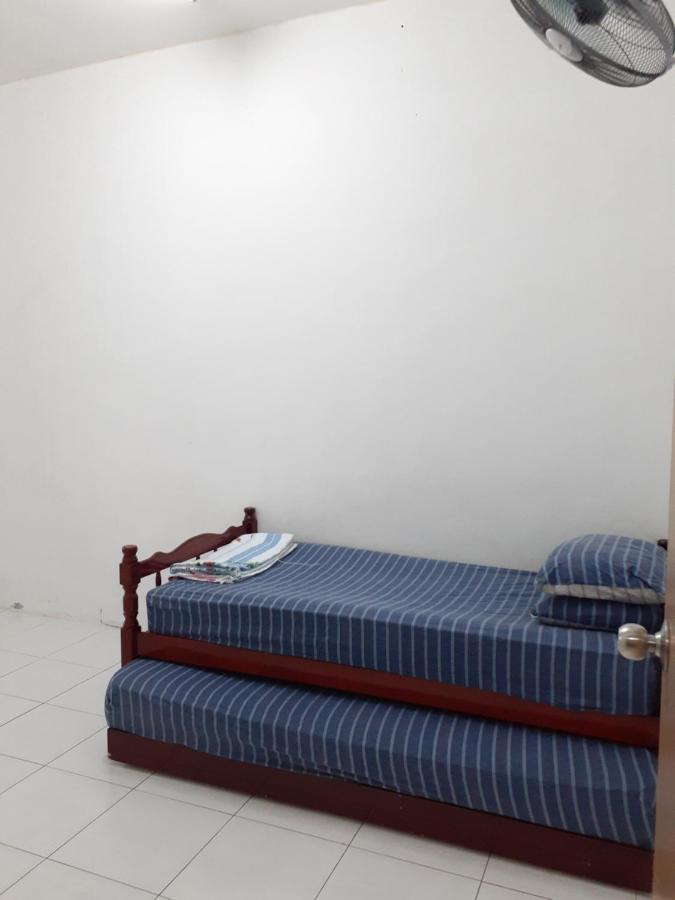 Homestay Bukit Kayu Hitam With 3 Bedrooms Not Sharing Free Wifi Exterior photo